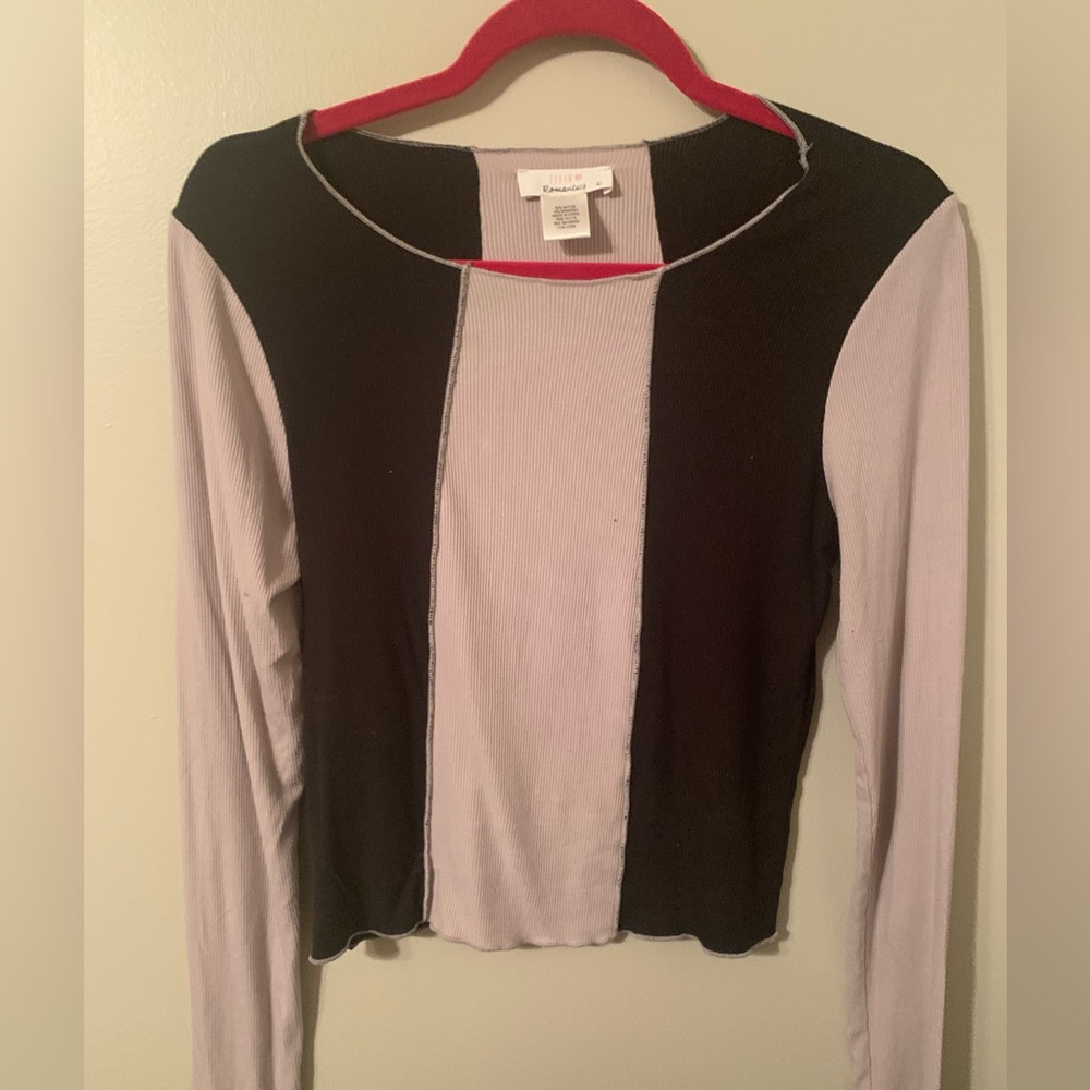 Urban Romantics shirt. 3